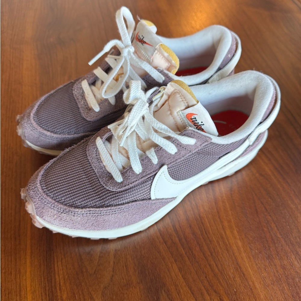 Nike Women's Waffle Debut Vintage Shoes - Plum/Purple